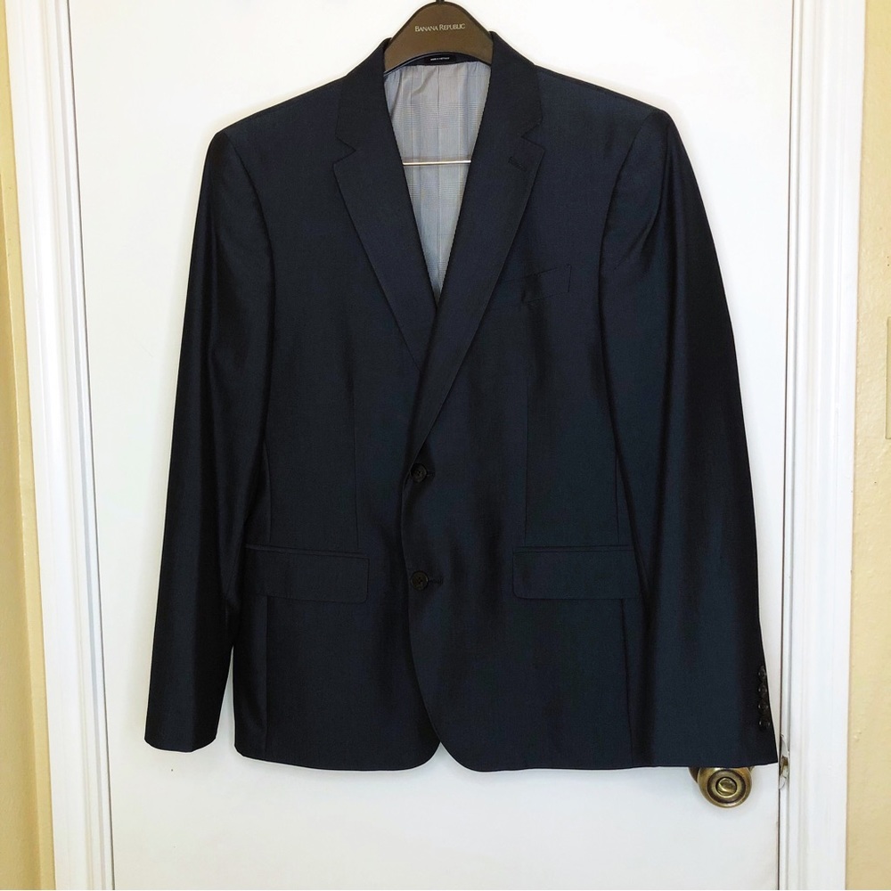 J Ferrar Men’s Slim Blue Two Button Sports Jacket